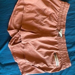 Vuori salmon shorts